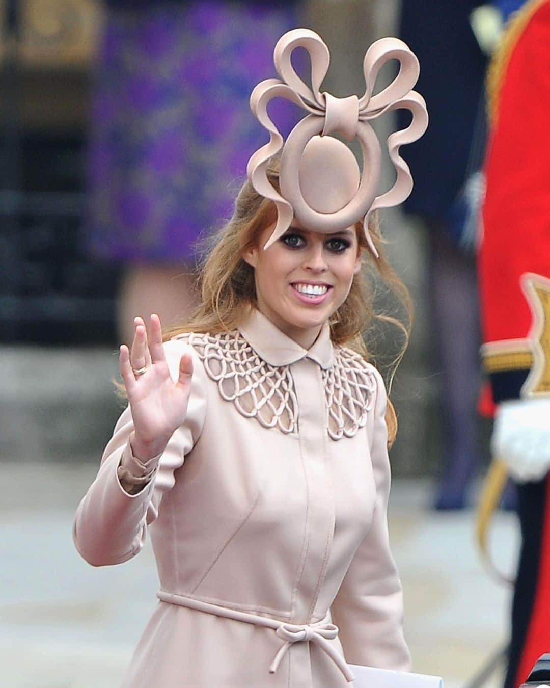 Vogue Australiaさんのインスタグラム写真 - (Vogue AustraliaInstagram)「Happy birthday, #PrincessBeatrice of York! #QueenElizabethII's granddaughter and the cousin to #PrinceHarry and #PrinceWilliam turns 31 today! In the bio link, look back on her best style moments, from that iconic #royalwedding millinery to her most fashionable #TroopingTheColour looks! 📷 Getty Images」8月8日 19時41分 - vogueaustralia