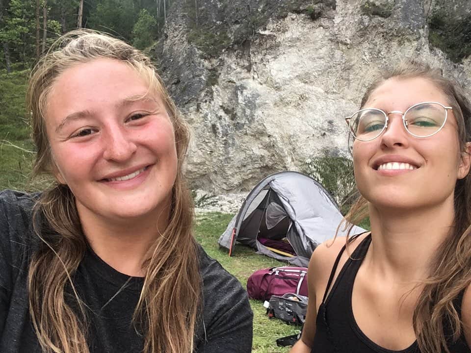 アメリー・ラコステのインスタグラム：「Camping Slovaqu’vie ⛰🏕」