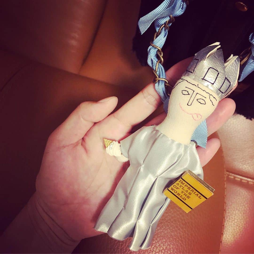 武田訓佳さんのインスタグラム写真 - (武田訓佳Instagram)「アタラシモノタチ。 ・ ・ ・ #demodee #お稽古バッグ #チャーム #みんなから微妙なメッセージくる #なんでだろう #え #かわいいやんな #やんな❤️ ← #物欲 #買い物欲 #秋が近づいてる証拠かしら #器も買ったよ #またupします」8月8日 19時55分 - kunika0117