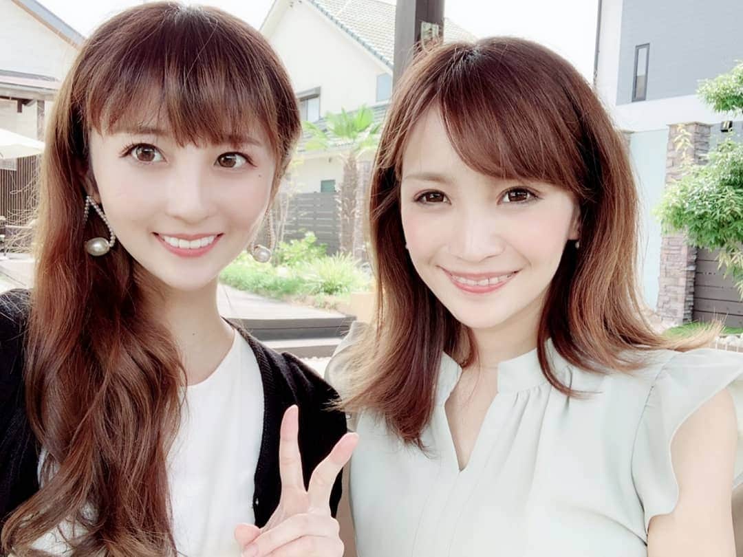 のインスタグラム：「ちょっと遠出in滋賀県♡ おうち、感動なくらい 素敵すぎる~😳😳😳🌟 今月は滋賀県、岐阜県、大阪、京都、日間賀島と遠出の楽しみがいっぱい😃 #滋賀県 #プチ旅行 #新幹線 #モデル友達#マフィン #バリ #パスタ #ランチ」