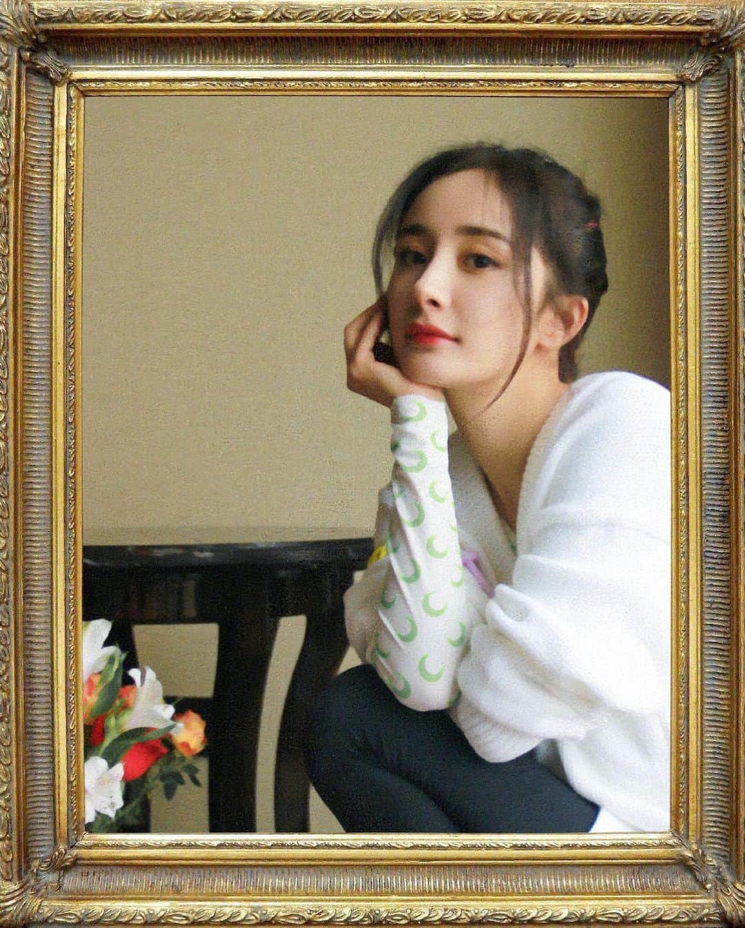 ヤン・ミー（Yang Mi）さんのインスタグラム写真 - (ヤン・ミー（Yang Mi）Instagram)「大幂美不美？用赞和评论回答!😊 #yangmi #mimi #楊冪 #杨幂 #大幂幂 @yangmimimi912」8月8日 20時06分 - yangmi_