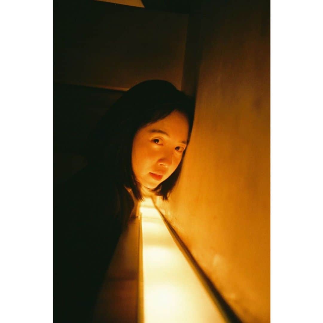 藤井武美のインスタグラム：「おやすみ 明日も濃い一日になりますように。 しますように。 #film」