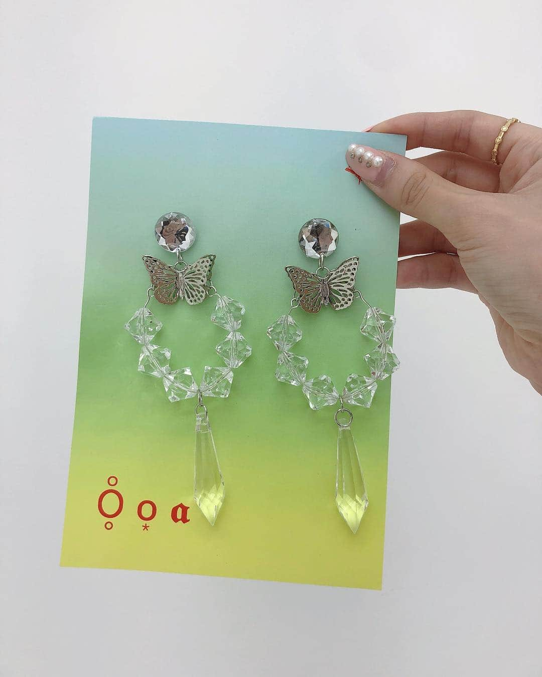 セリ さんのインスタグラム写真 - (セリ Instagram)「오늘도 열촬영 완료 귀걸이가 하나같이 우아해.. 💕  #ooa #ooaofficial #earrings #귀걸이 @ooa.official_」8月8日 20時14分 - shabet_serri