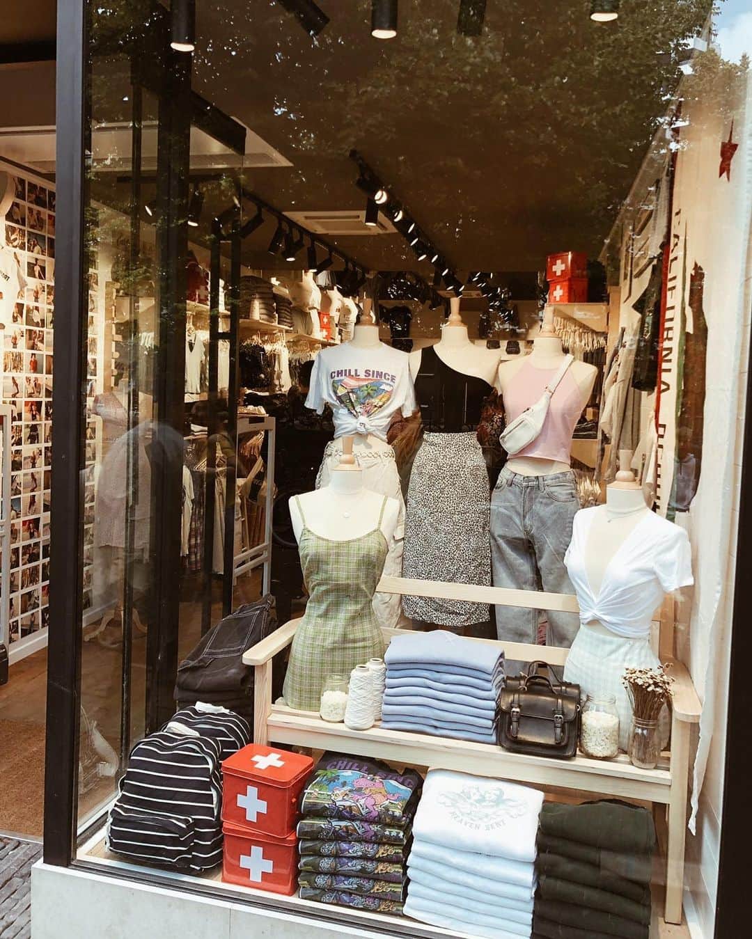 Brandy Melville Europeさんのインスタグラム写真 - (Brandy Melville EuropeInstagram)「Hi babes! Come and visit our brand new store in #Utrecht 🎉🇳🇱🧡 #Netherlands #BrandyMelville #BrandyMelvilleEU」8月8日 20時42分 - brandymelvilleeu