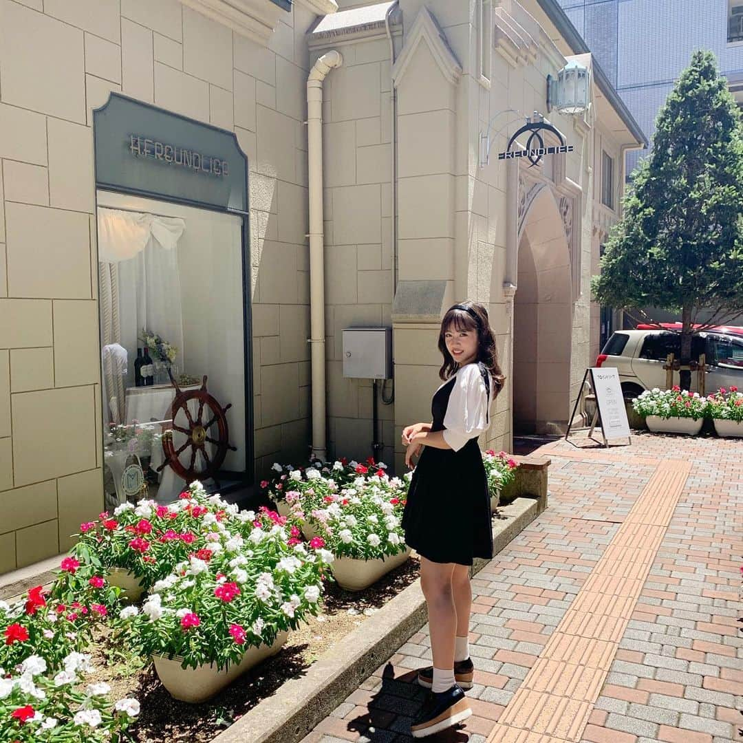 中嶋桃花さんのインスタグラム写真 - (中嶋桃花Instagram)「今日のお洋服は @dholic_official  大好きなパフスリーブ❤︎ #モモstyle  #ootd  #神戸 #三宮 #lunch」8月8日 21時15分 - momoka_nakajima