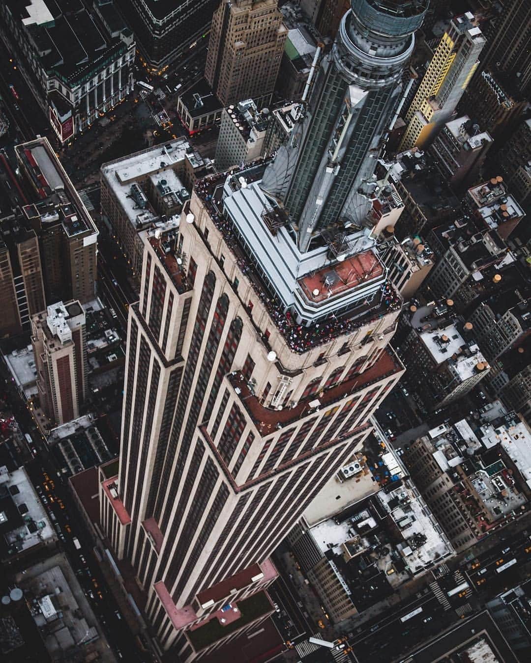nyonairさんのインスタグラム写真 - (nyonairInstagram)「There’s so many different perspectives in life. What’s yours? 💙🚁 Get 50% OFF 🚁💙 . ⭐️ Summer isn’t over yet! ⭐️ | Use Code: LASTCHANCE | . . . . . . 🎙 Missed any episodes of “The Fly By’ Broadcast? Click the link in our bio & Don’t forget to tune in every Tuesday & Thursday @ 3:00pm eastern time!🎙 . 📸 Use #FlyNYON @FlyNYON and #NYONAir @NYONAir for a chance to be featured! 📸 . . . . . . . #Thebigapple #Nycity #newyorkiloveyou #centralparkmoments #manhattanskyline #Manhattanview #nycgo #cbsnewyork #newyorkstateofmind #newyorkblogger #nycgallery #brooklynart #lowemanhattan #grandcentralterminal #empirestatebuilding #newyorkcity #photography_top #photographernyc #photographeroftheday #photographylovers #ny1pic #brooklynbridgepark #thebigapplewestside #newyorkexplored #nycprimeshot #complex #NYONStudio」8月8日 21時20分 - nyonair