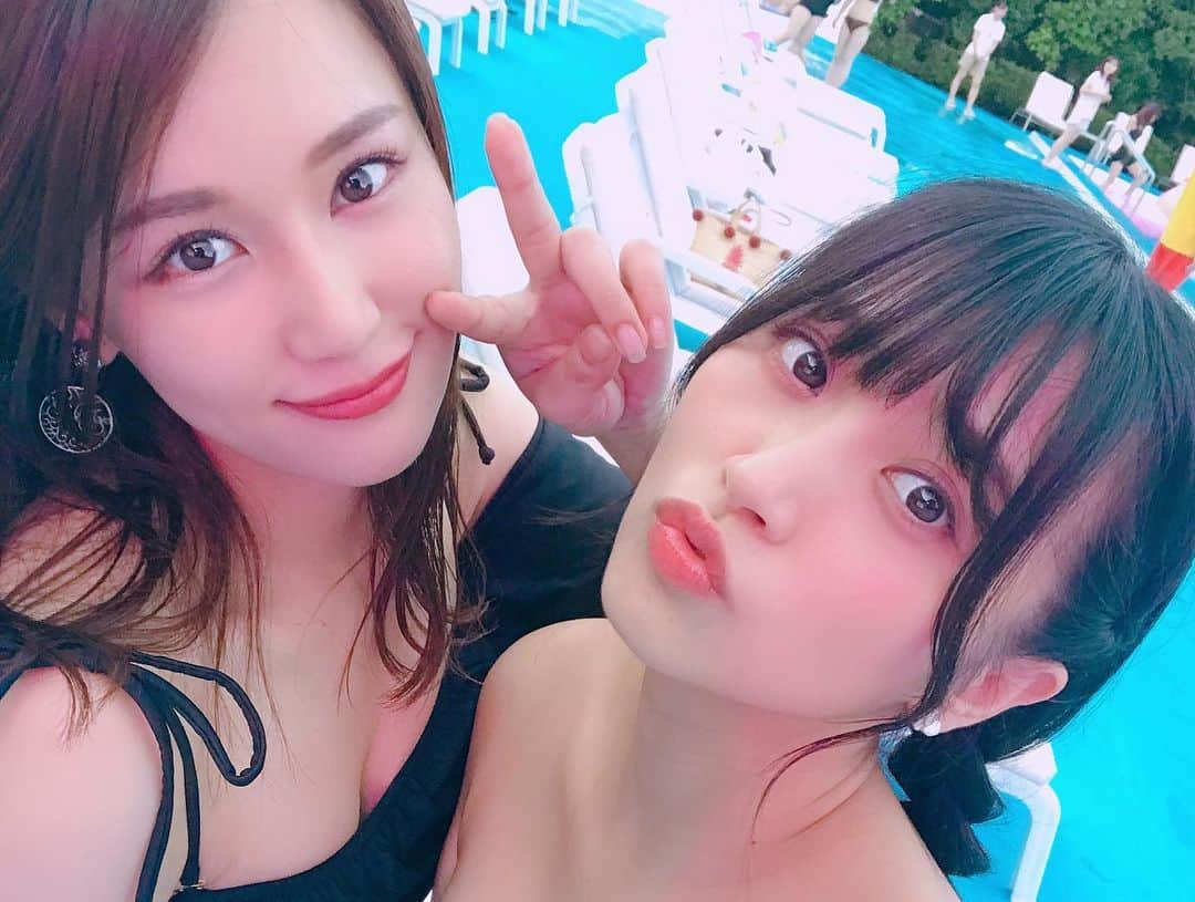 根岸愛さんのインスタグラム写真 - (根岸愛Instagram)「CanCamナイトプール東京 やんぬと行ってきました👙 #cancamnightpool #nightpool #pool #swimwear #キャンキャンナイトプール #ナイトプール #水着 #ねぎ水着」8月8日 21時31分 - negishiai927