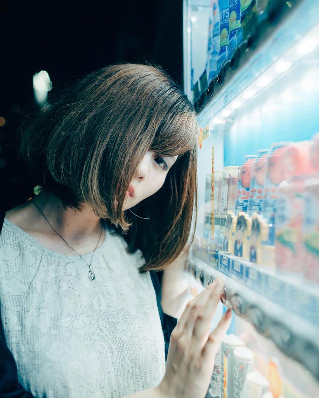 haraoのインスタグラム：「夜が始まる . . #GPW_members_only #HUEART_life #reco_ig #indies_gram #indy_photolife #team_jp_ #tokyocameraclub #oldlens_tokyo . . #bestjapanpics #pics_jp #art_of_japan_ #IG_PHOS #japan_daytime_view #photo_jpn #love_bestjapan . . #rox_captures #screen_archive #photogram_archive #as_archive #impression_shots #LINES_and_POINTS #IGersJP #pt_life_ #into_the_screen . . #Lovers_Nippon_Portrait #jp_mood #japan_portrait_club #pixlib_jp #whim_life」
