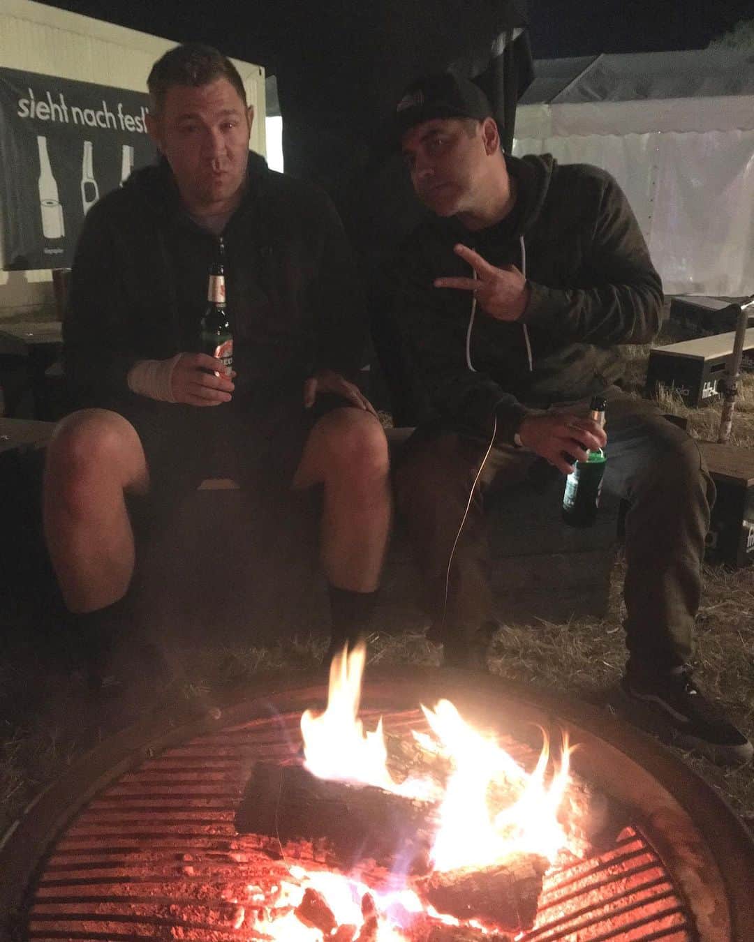 Zebraheadさんのインスタグラム写真 - (ZebraheadInstagram)「Hanging by the fire at @openflair tonight!! Tomorrow we have a signing at the @radio.bob tent at 17:30-1800 and then we we play the Seebühne stage 22:50-23:50!! Let's hang Eschwege!!!! #radiobob #Zebrahead #braininvaders #openflairfestival #campfire #germany #eschwege」8月9日 8時28分 - zebraheadofficial