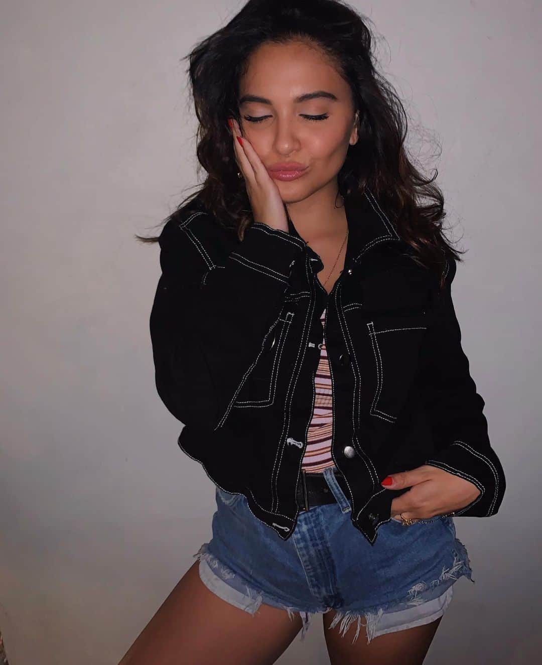 ステラ・ハジェンズのインスタグラム：「she blushin 💫💫 @fashionnova #sponsored」