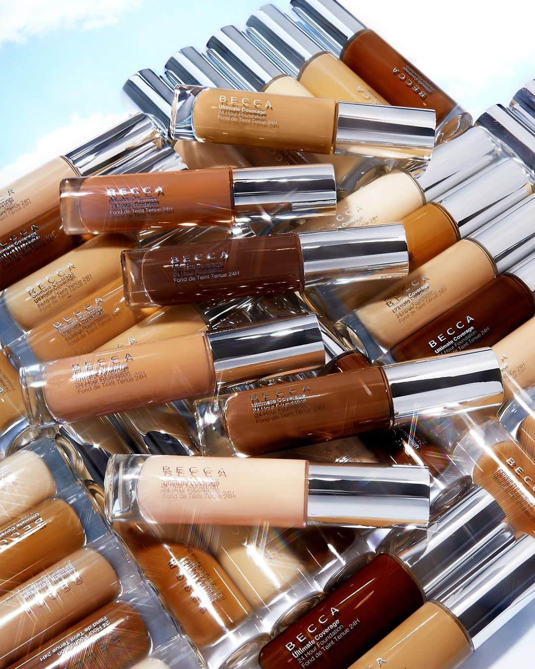 BECCAさんのインスタグラム写真 - (BECCAInstagram)「42 shades of Ultimate Coverage 24 Hour Foundation, designed with your undertones in mind! Find your shade using our shade finder on BECCAcosmetics.com👏🏽👏🏻👏🏿👏🏼 @Sephora and @SephoraCanada #BeSeenWithBECCA」8月9日 7時16分 - beccacosmetics