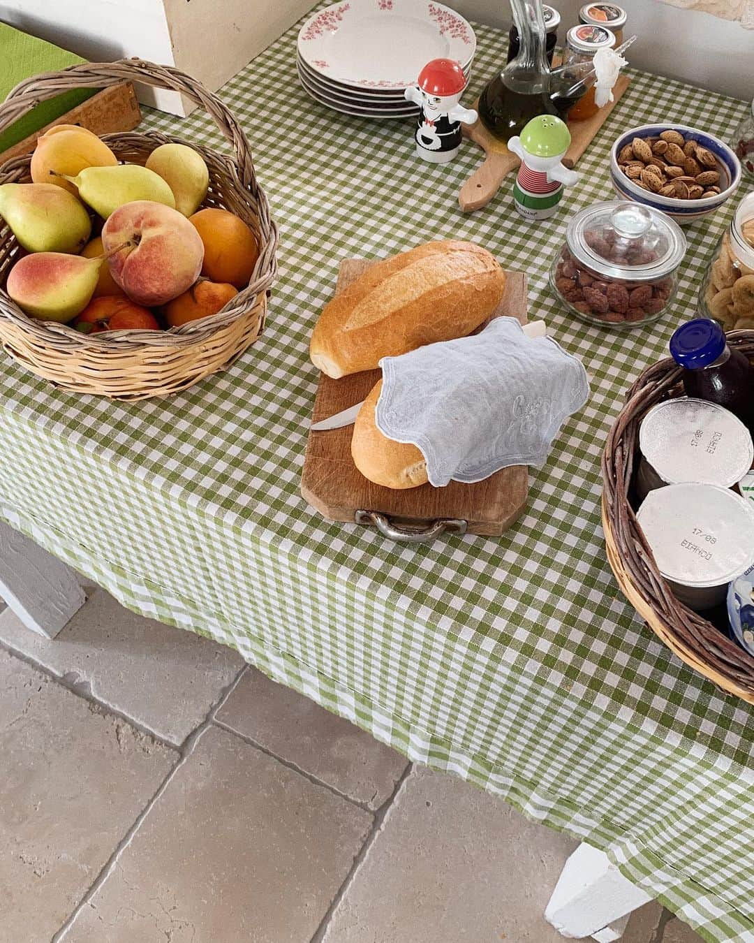 KEISUKE SYODAさんのインスタグラム写真 - (KEISUKE SYODAInstagram)「A beautiful morning 🍑🍇🍐 #breakfast #morning #masseria #puglia #italy」8月9日 7時33分 - keisukesyoda