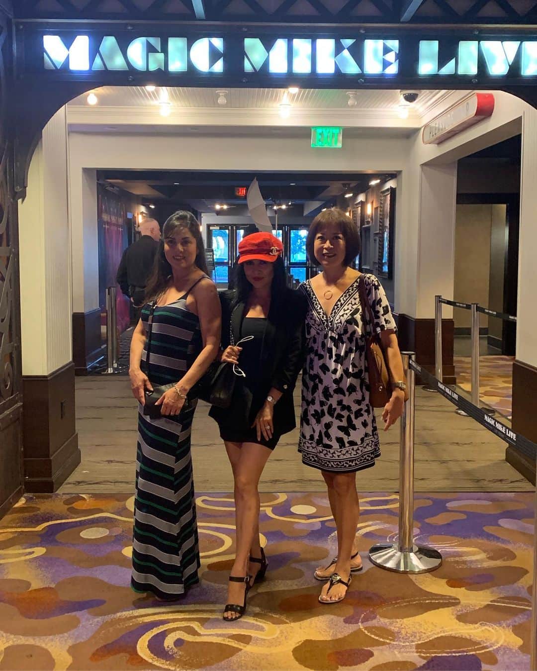 のインスタグラム：「Take me back to Vegas!! 😍♥️🥰💕🎉 Happy #TBT」