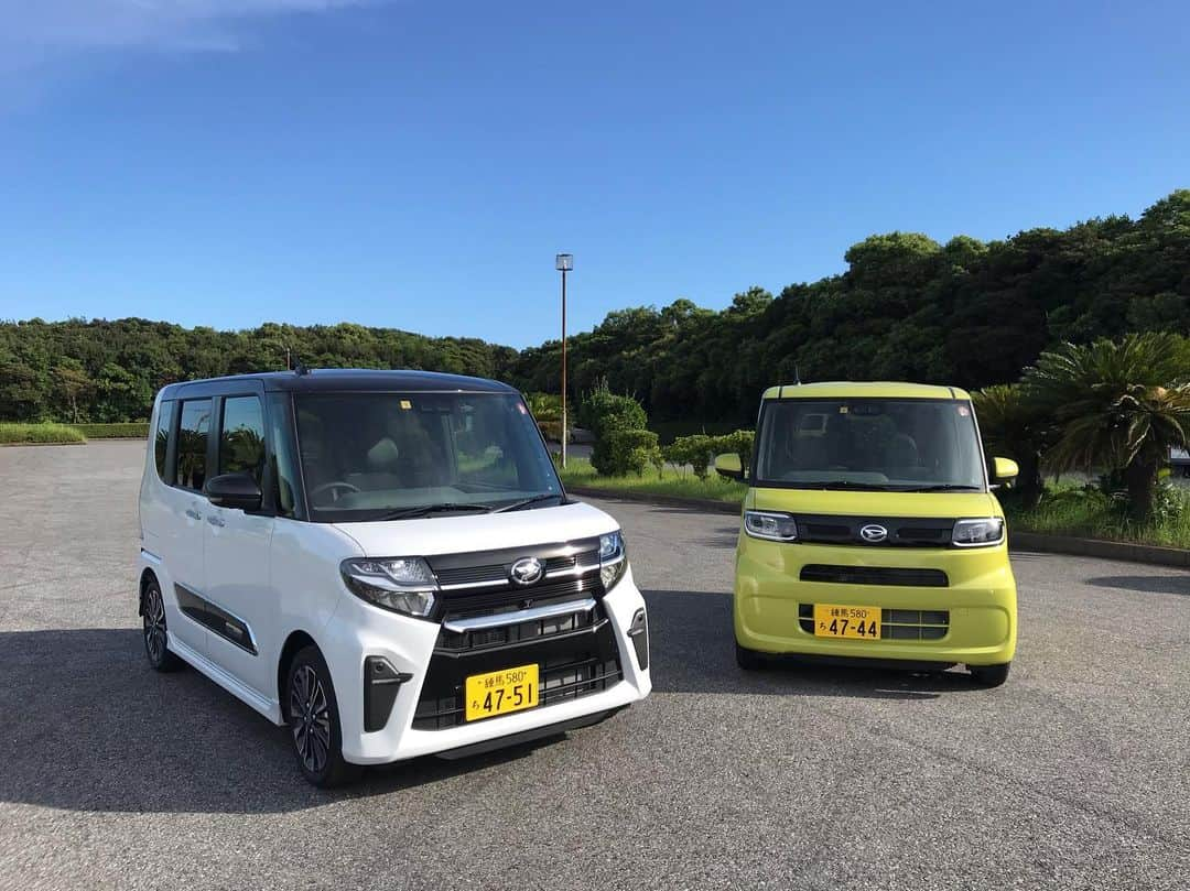 竹岡圭さんのインスタグラム写真 - (竹岡圭Instagram)「タントとタントカスタム😊もはや軽自動車のレベルを超えたパワフルさにビックリ‼️しかし暑かったー🥵💦皆さまも熱中症にご注意を😉 さて、こちら詳しくはモーターマガジンムービーでね💕チャンネル登録お待ちしてまーす💖 https://m.youtube.com/playlist?list=PL8304DAA876ED3585」8月9日 7時53分 - kei_takeoka