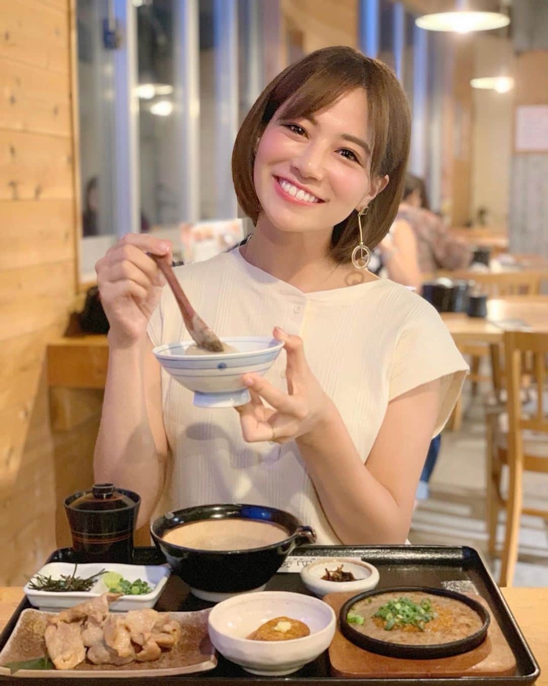 石井里奈のグルメインスタ