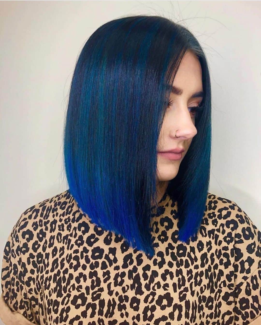CosmoProf Beautyさんのインスタグラム写真 - (CosmoProf BeautyInstagram)「Leopard & Blue, I'm a sucker for you 😍🍭⁣ ⁣ Hair by @sarahmason.style who gave her client this stunning #alinebob & colored using @joico Intensity to create this BLUEtiful color 💙⁣ ⁣ Save 25% on Joico Blonde Life Color, Care & Styling products August 1-15th during our Anniversary Sale at #cosmoprofbeauty where you are #licensedtocreate 😘⁣⁣ ⁣ #repost #bluehaircolor #asymmetricalhaircut #bluehair #asymmetricalbob #bobhaircut #joicointensity」8月8日 23時35分 - cosmoprofbeauty