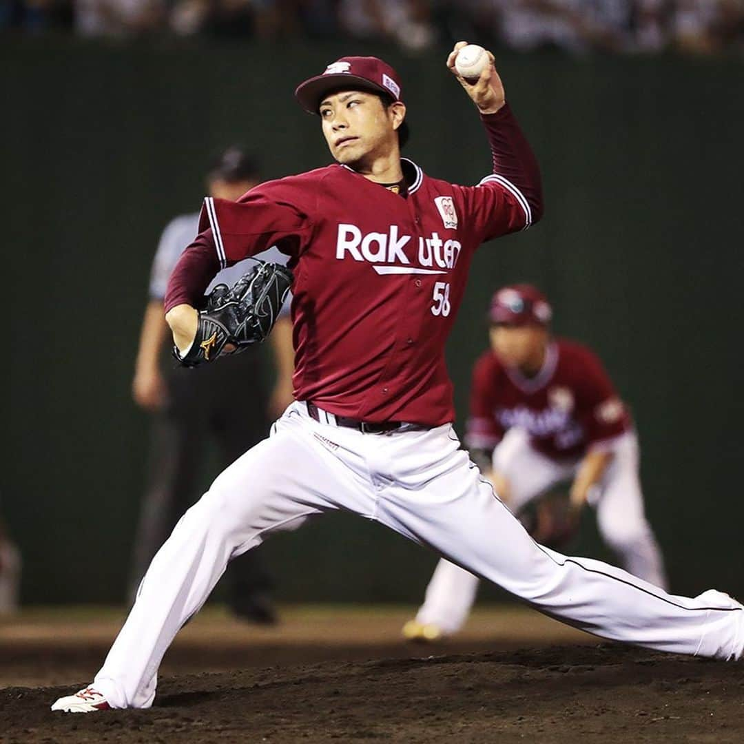 東北楽天ゴールデンイーグルスさんのインスタグラム写真 - (東北楽天ゴールデンイーグルスInstagram)「⚾️ ⚾️L 7-11 E⚾️ 5時間を超えた激戦を制して10連戦目を勝利で収めた‼️ ヒーローは25号ソロを含む2安打4打点の浅村選手👏🏼 初回に銀次選手の2点タイムリー2ベースで先制すると 3回には和田選手の2点タイムリーヒットで5点リード💯 6回の最大のピンチでは辛島選手が 慣れないワンポイントでの登板で三振を奪う👍🏼 同点の9回には松井選手が登板し8試合連続無失点✨ #rakuteneagles #RESTART #日本一の東北へ #浅村栄斗 #銀次 #和田恋 #辛島航 #松井裕樹」8月8日 23時36分 - rakuten_eagles