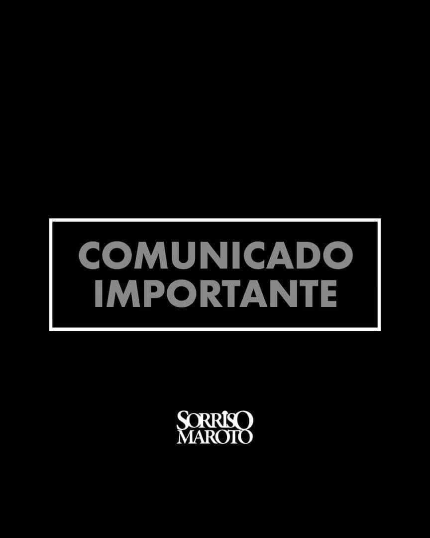 Sorriso Marotoのインスタグラム：「⚠ COMUNICADO IMPORTANTE ⚠⠀ ⠀⠀⠀⠀⠀⠀⠀⠀⠀⠀ A banda Sorriso Maroto gostaria de comunicar que será preciso adiar os shows marcados até o final do mês de agosto e as primeiras apresentações de setembro. Bruno Cardoso, vocalista do grupo, precisa passar por um procedimento para solucionar um problema de derrame na pleura (água na pleura), diagnosticado recentemente em decorrência de fortes dores musculares nas costas.⠀ ⠀⠀⠀⠀⠀⠀⠀⠀⠀⠀ Há quase um mês, o cantor tem feito shows e apresentações com dores musculares e, procurando um diagnóstico, detectou essa alteração no pulmão. O procedimento é simples, não tem relação com a miocardite recém tratada e praticamente curada por Bruno e será feito nesta sexta-feira, dia 09. O repouso recomendado será de aproximadamente um mês e a volta aos palcos está prevista para a primeira quinzena de setembro.⠀ ⠀⠀⠀⠀⠀⠀⠀⠀⠀⠀ “De acordo com o meu médico pneumologista, Dr. Rafael Pottes, será um procedimento simples, mas necessário. O tempo de recuperação é rápido e eu estou muito feliz em poder resolver essas dores que tanto me incomodam, ainda mais com as recentes notícias de evolução na melhora do coração. Em breve estou de volta aos palcos, melhor que antes”, explica Bruno.」