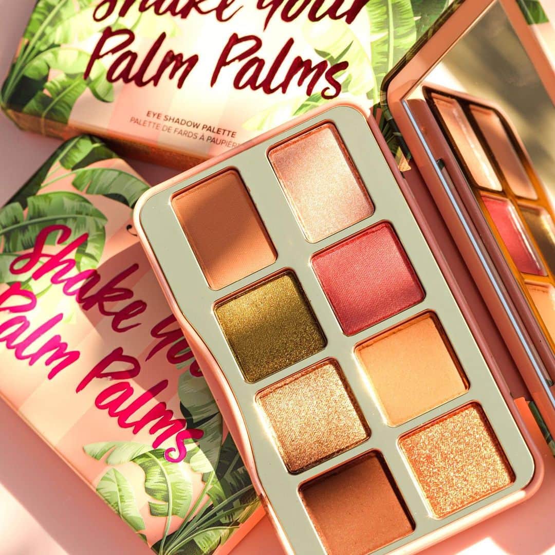 Too Facedさんのインスタグラム写真 - (Too FacedInstagram)「One perfect little palette you can depend on to create any look you need. 🌴 Packed with rich neutrals in matte, shimmer, and pearl finishes that flatter every complexion. ✨ #tfpeachesandcream #toofaced」8月9日 0時09分 - toofaced