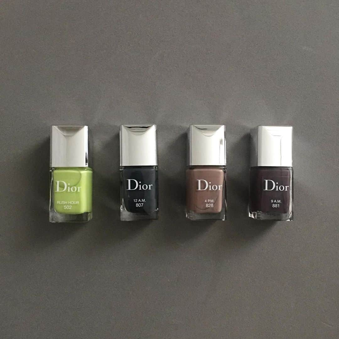 ISETAN MiRRORさんのインスタグラム写真 - (ISETAN MiRRORInstagram)「. . 2019年8月2日  数量限定発売 . . POWER LOOK  FALL COLLECTION 2019 【Dior】ディオール ヴェルニ . . ジェルネイルのような仕上がりを叶える鮮やかな限定ネイル エナメル。 . . #isetanmirror #イセタンミラー #dior #ディオール #diorbeauty #ディオールビューティー  #ディオールヴェルニ #ネイル #ネイルエナメル #マニキュア #8月2日発売 #数量限定 #cosme #cosmetics #コスメ #コスメティクス #化粧品 #make #makeup #メイク #メイクアップ #ディオール取り扱い店舗はイセタンミラーhpをご覧ください  #コスメ好きさんと繋がりたい  #メイク好きな人と繋がりたい #ネイル好きな人と繋がりたい」8月9日 0時34分 - isetanmirror