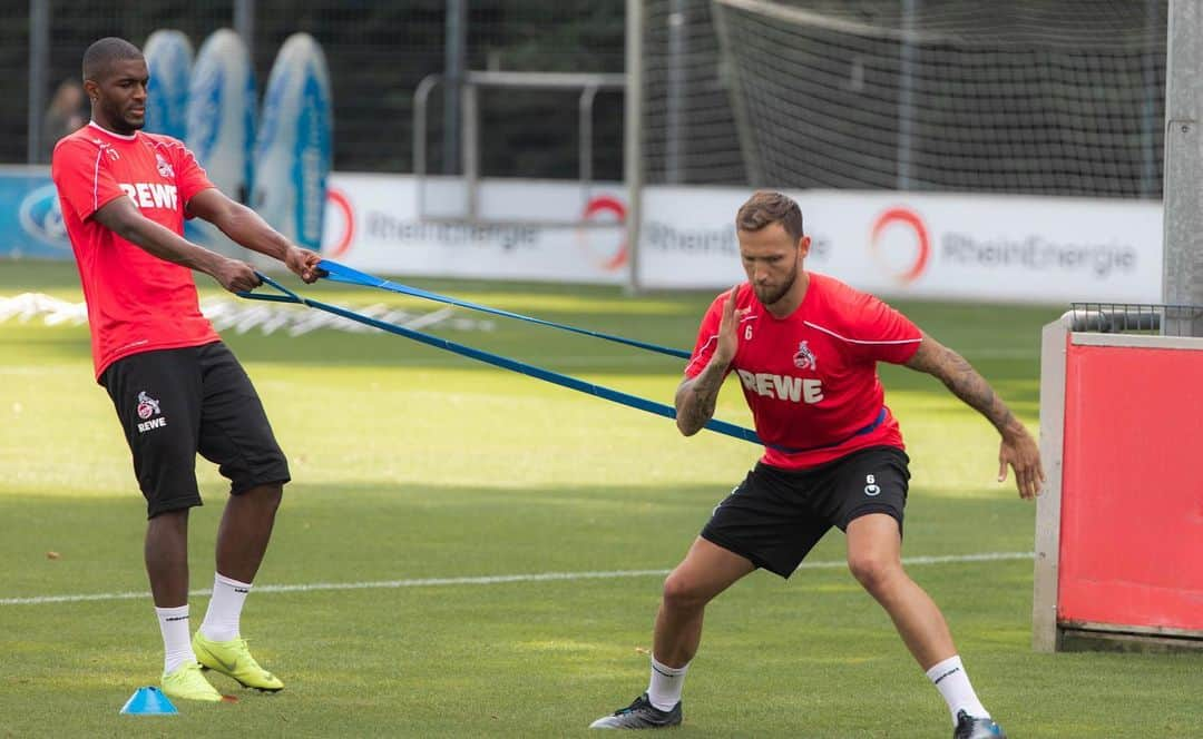 アントニー・モデストさんのインスタグラム写真 - (アントニー・モデストInstagram)「I’ve got you bro @marco_hoeger 😉😂 #Effzeh 🔴⚪️ #AM27 🤓」8月9日 1時00分 - anthonymodeste27