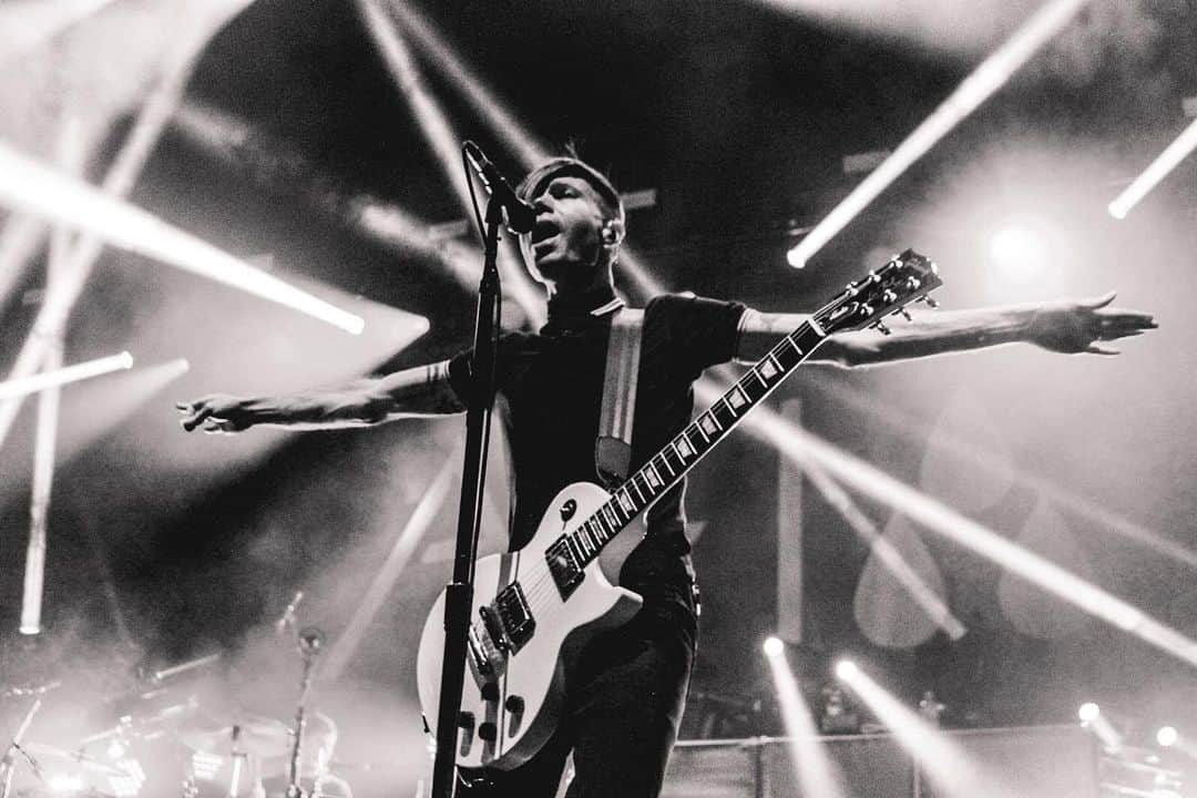 AFIのインスタグラム：「It all begins tonight in Camden, NJ at @bbtpavilion. We’re on at 7PM. 📷: @scatteredpictures87」