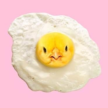 Eggs Conceptさんのインスタグラム写真 - (Eggs ConceptInstagram)「Hi there! 🍳😉 by 👉 CR3MINA @cr3minaa 👈  #cr3mina #eggsconcept #hithere #summer #summertime #summervibes #digitalwork #sunnysideup #egg #eggs #friedegg #spiegelei #oeuf #æg #yumurta #ouferrat #jajko #계란 #卵 #яйцо #ไข่ #thehappynow #vsco #selfie #portrait #instagram #instagood #august #agosto #avgust」8月9日 1時12分 - eggsconcept