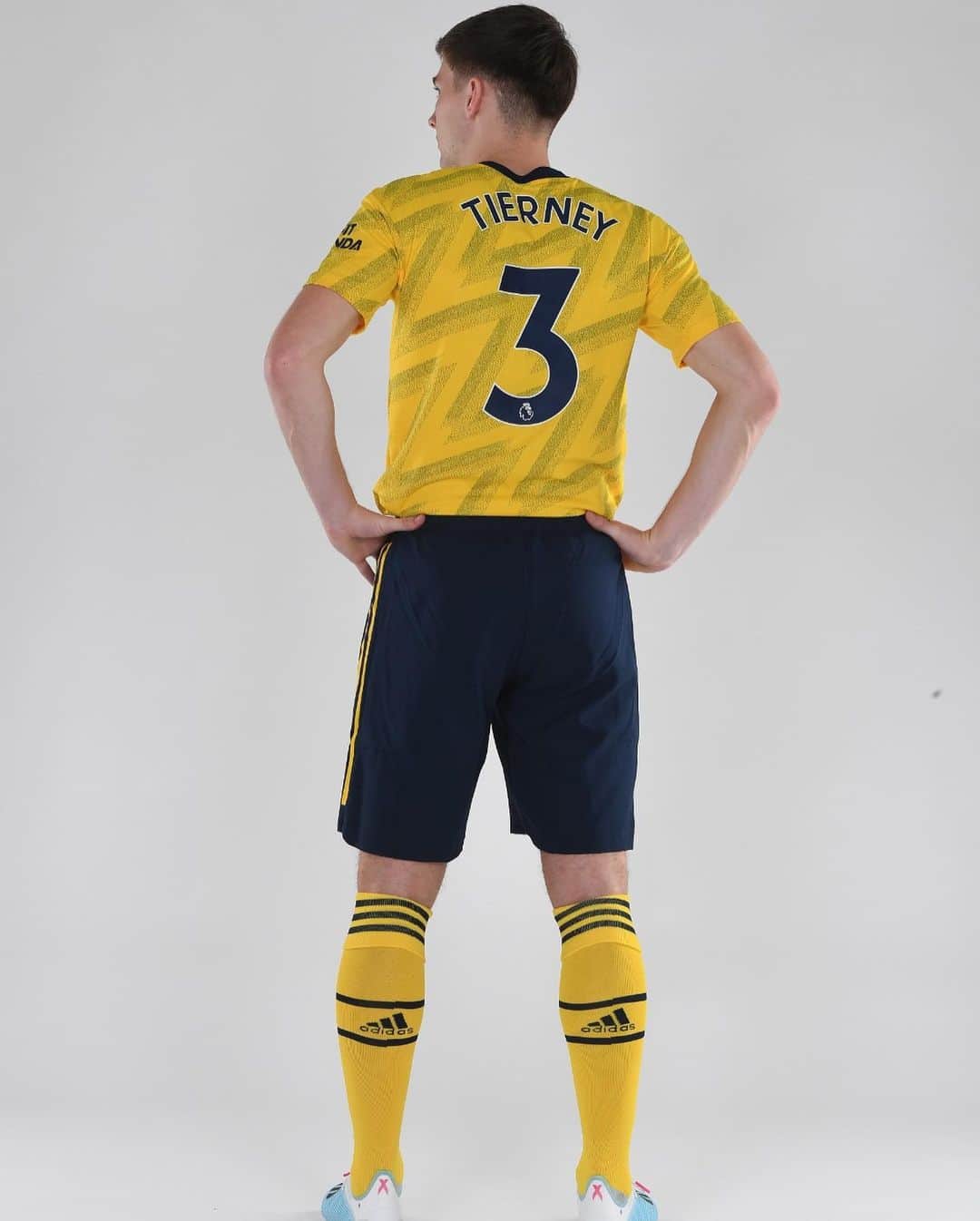アーセナルFCさんのインスタグラム写真 - (アーセナルFCInstagram)「Introducing, Arsenal’s new number 3️⃣ #TimeForTierney #Tierney #KT3 #Arsenal #AFC」8月9日 1時23分 - arsenal