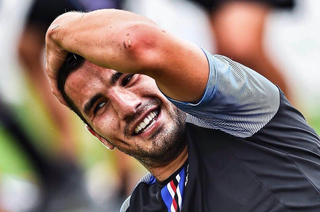 フェデリコ・ボナッツォーリのインスタグラム：「Tornati al lavoro dopo la bella vittoria di ieri !  #Spezia-Samp 🦍👀⚽️」