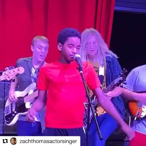 ヴィクター・ウッテンのインスタグラム：「@zachthomasactorsinger and the “Fresh Dancers” enjoy their amazing performance during the final jam of Music/Nature Jr Camp. Register for other camps at: vixcamps.com #vixcamps #victorwooten」