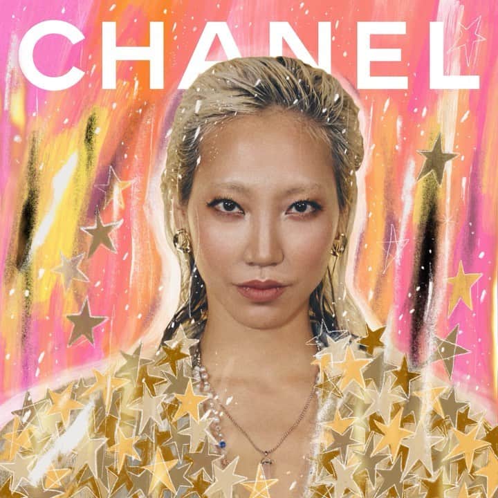 のインスタグラム：「House ambassador Soo Joo Park’s new tracks are now playing on her playlist for #CHANEL. @soojmooj #SooJooPark #TheSoundofCHANEL #CHANELHolidays」