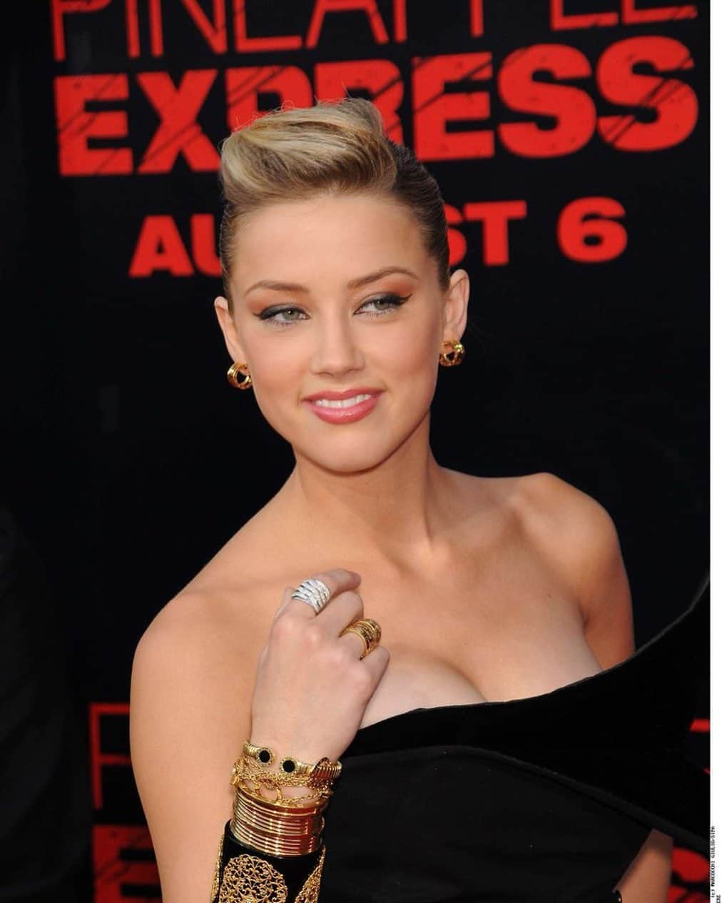 アンバー・ハードさんのインスタグラム写真 - (アンバー・ハードInstagram)「11 years ago: Pineapple Express Premiere」8月9日 3時02分 - amberheard