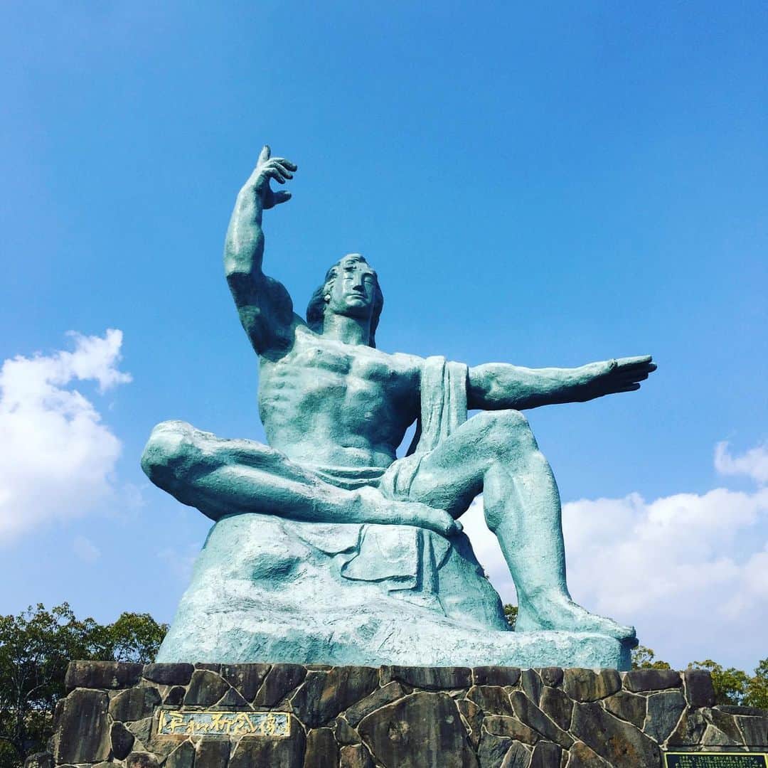 松田岳二さんのインスタグラム写真 - (松田岳二Instagram)「2016年3月に長崎へ行った時の写真。 MAKE PEACE. #nowar #nonukes #makepeace」8月9日 2時54分 - cbsmgrfc