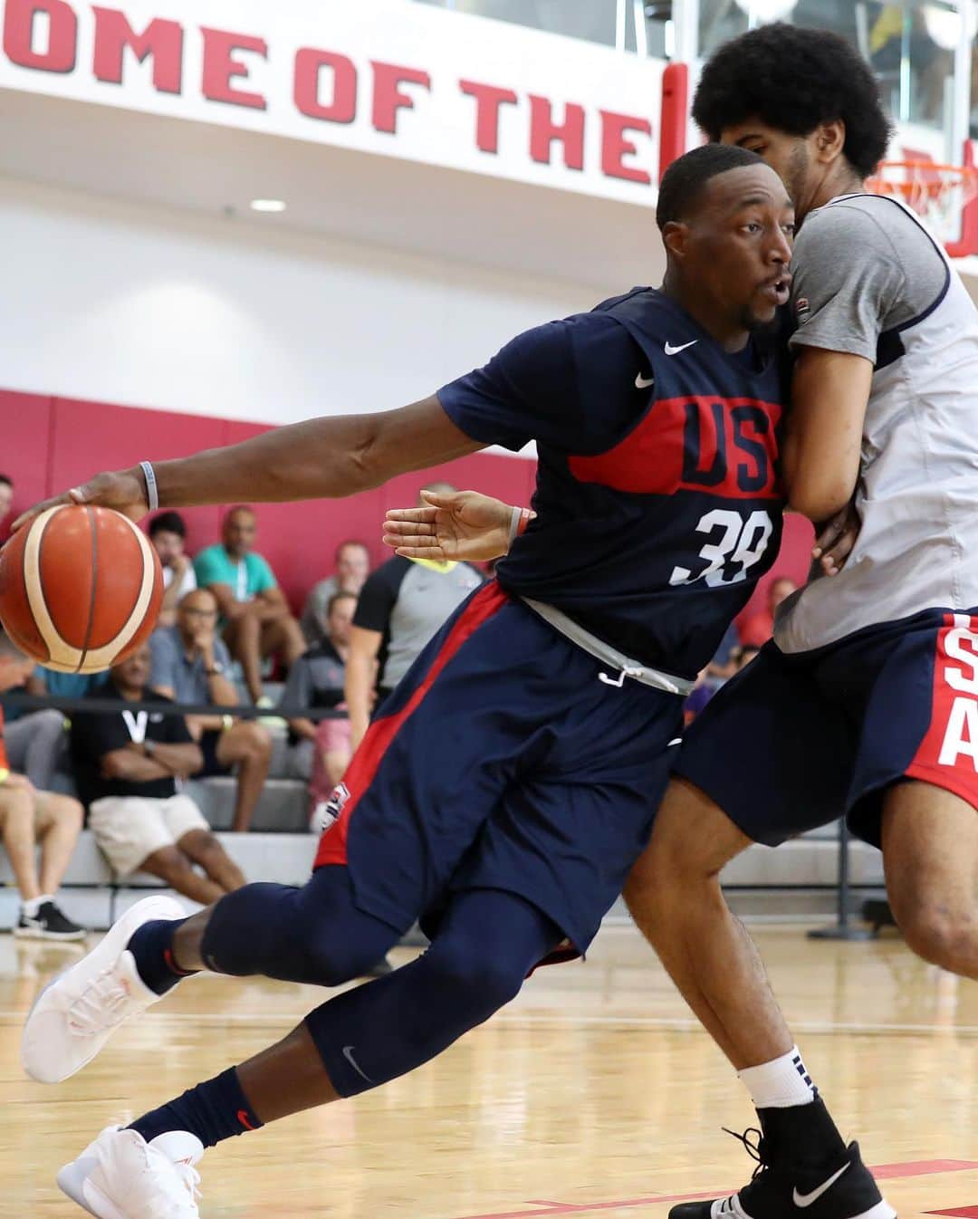 Miami HEATさんのインスタグラム写真 - (Miami HEATInstagram)「Grindin’ away with Team USA 🇺🇸 ⁣⁣ We’re looking forward to seeing @bam1of1 in action with @usabasketball in Friday’s Blue-White intrasquad exhibition game.」8月9日 3時06分 - miamiheat
