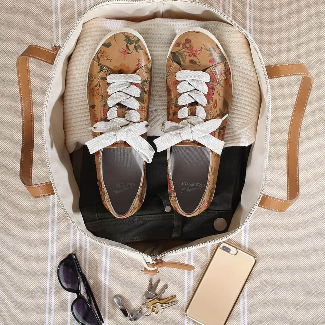 のインスタグラム：「Let’s unpack this. Shop Orli now at the link in the bio. . . . #dansko #instalove #sneakers #shoes #danskos #justyourfavorites #instagood #danskostyle #comfort #newshoes」