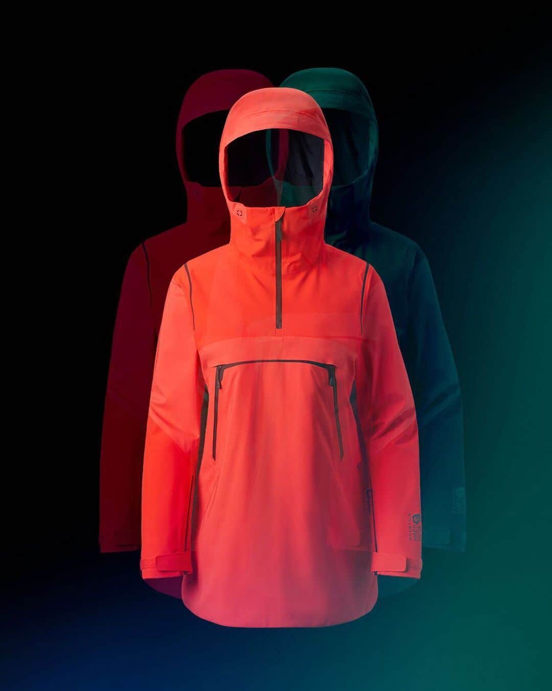 マウンテンハードウェアのインスタグラム：「Have you seen the Boundary Line Jacket?! No really... We used to have some around our office, but it seems as though the women of Hardwear have enjoyed product testing it well into summer. 🤔 Hit the tag and check out our staff favorite for yourself.」
