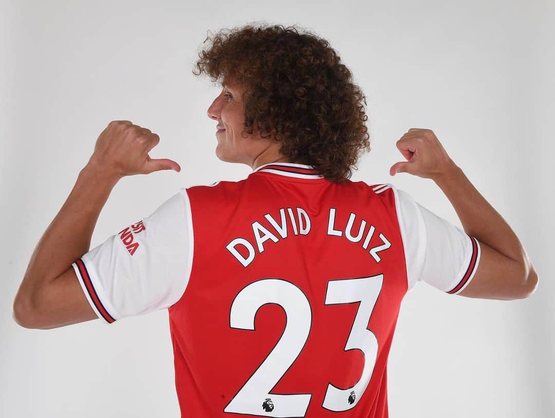 アーセナルFCさんのインスタグラム写真 - (アーセナルFCInstagram)「🔴⚪️🔴⚪️ David Luiz will wear 2️⃣3️⃣ this season  #DavidLuiz #Arsenal #DL23 #COYG #BemvindoDavid」8月9日 4時56分 - arsenal