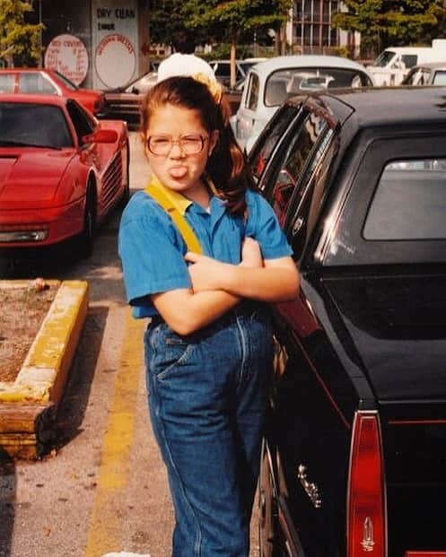 ミッチェル・コリンズさんのインスタグラム写真 - (ミッチェル・コリンズInstagram)「Hi this is me as a child and no it was not Halloween and yes that is my Dad’s mafia Caddy and no Jojo Siwa wasn’t even fucking born yet and YES my fupa and I did have light social problems!!!!!!!! Xoxoxo #tbt #dididothat #yes 🧀」8月9日 4時48分 - michcoll