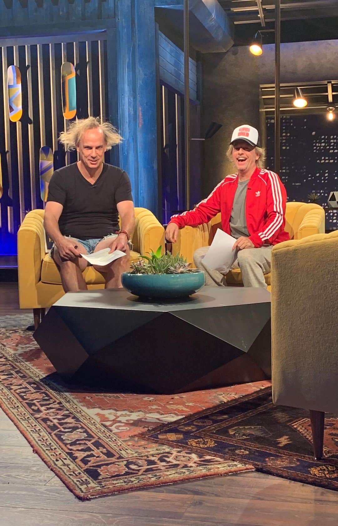 デヴィッド・スペードのインスタグラム：「Here's a bit we did last night with our new set PA John Farley」