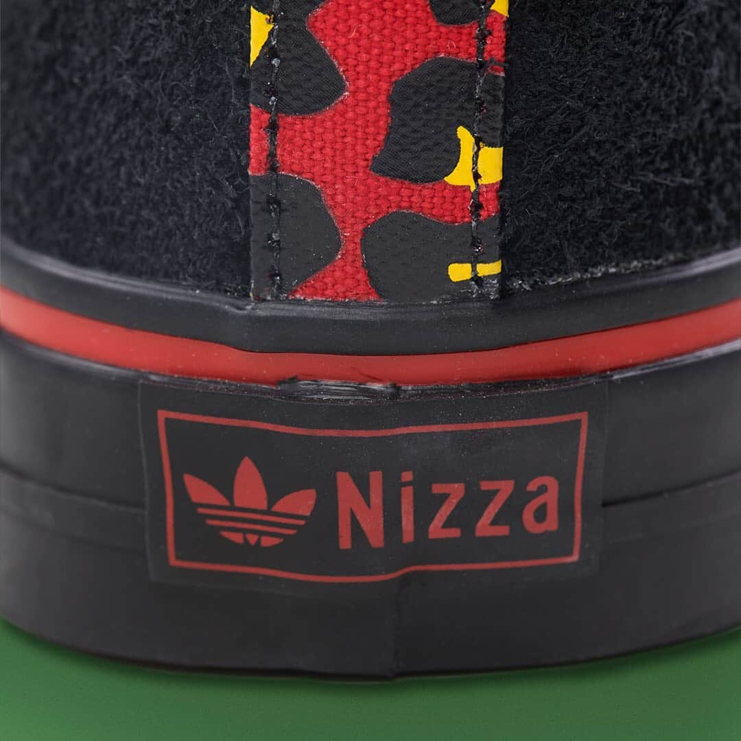 adidas Skateboardingさんのインスタグラム写真 - (adidas SkateboardingInstagram)「Defined by personality /// Two classics come together for the Nizza RFS x Na-Kel offering dropping Aug 10 • #adidasSkateboarding x #NizzaRFS」8月9日 5時21分 - adidasskateboarding