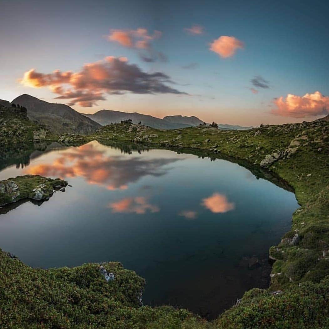 Instagramersさんのインスタグラム写真 - (InstagramersInstagram)「A great nature reflection by @guillemcasalf at @igersandorra 😍🙌💚📸👌 #igersAndorra #igersspain #igers」8月9日 5時14分 - igers