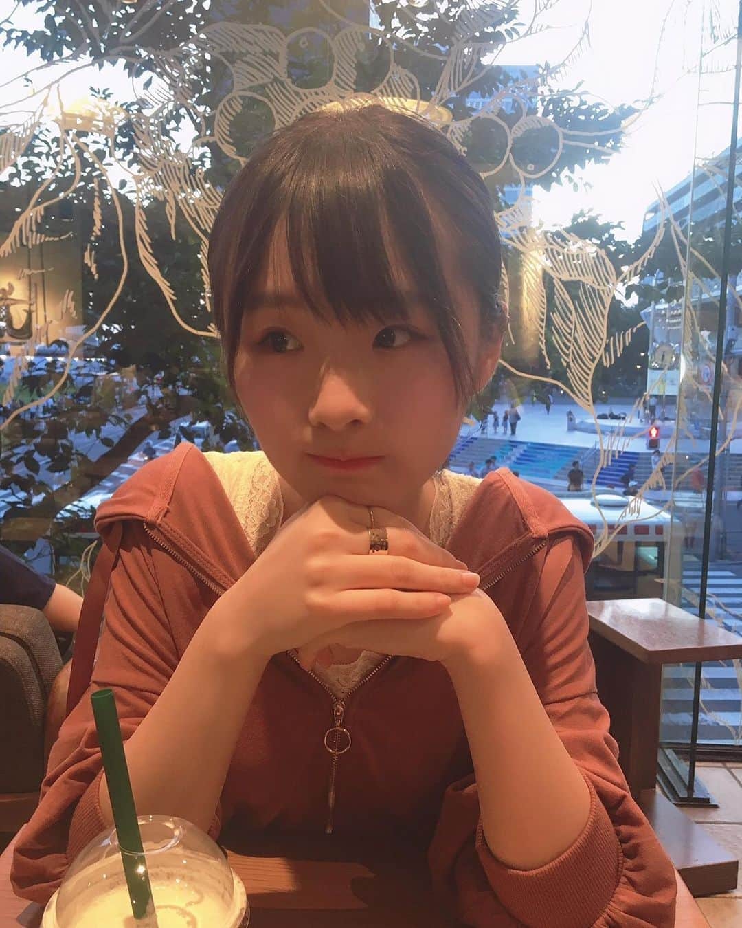 のインスタグラム：「昨日姉っ氏とデートしました✨ よかったらデートなうに使ってやってください|´-`)ﾁﾗｯ」