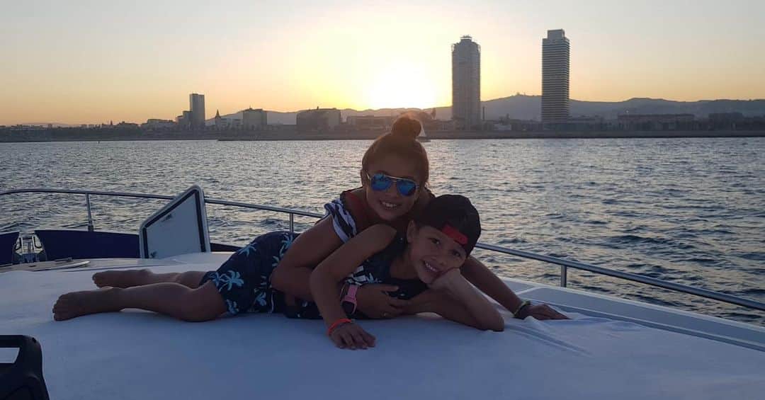 ソフィア・バルビのインスタグラム：「bebes de mamita! ❤️❤️👶🏻👶🏻」