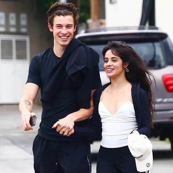 E! Onlineさんのインスタグラム写真 - (E! OnlineInstagram)「Here's how we assume Camila Cabello and Shawn Mendes are celebrating his 21st birthday from start to end.  But how they're actually spending it is at the link in our bio. (📷: Backgrid/ SplashNews.com)」8月9日 6時05分 - enews