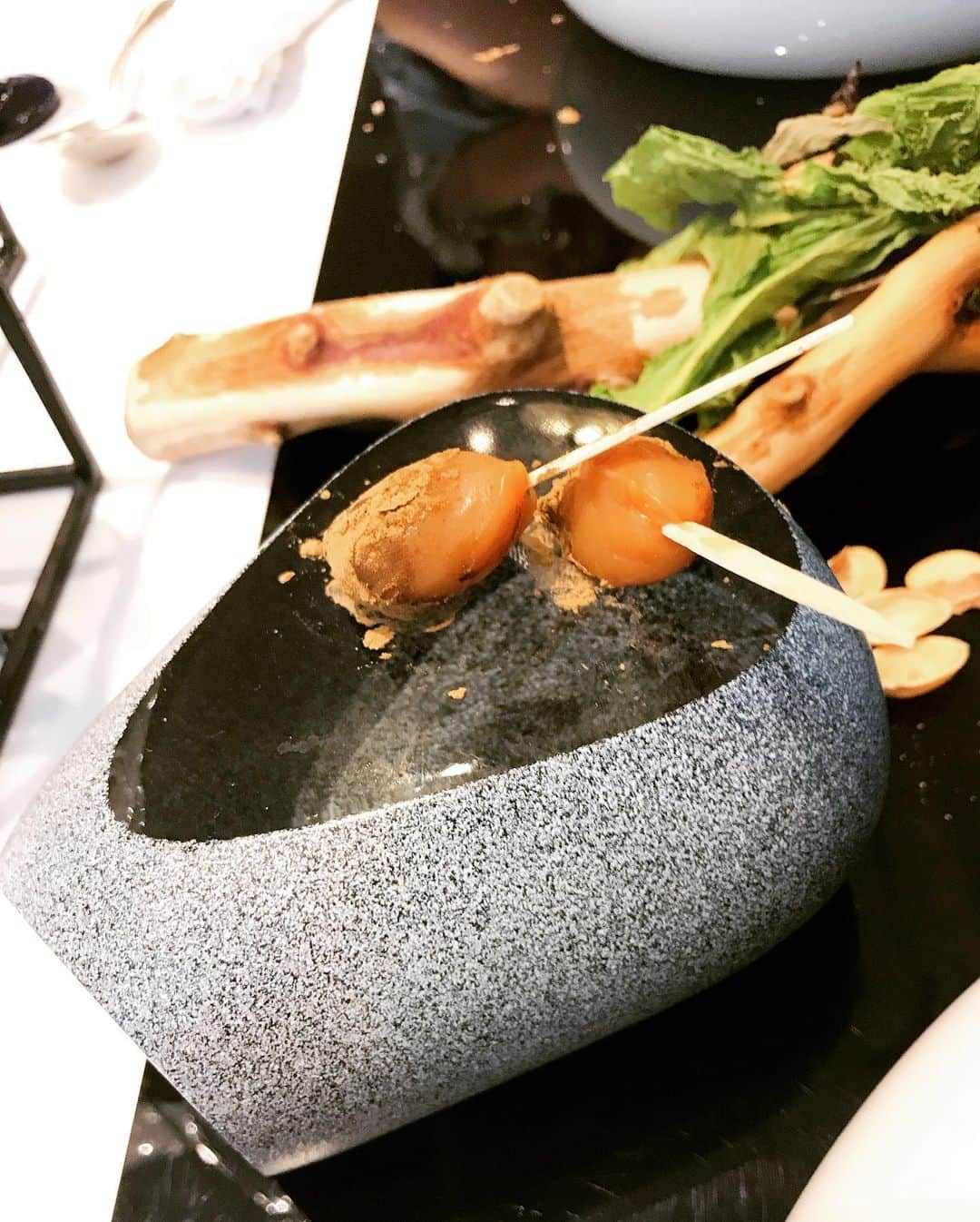 雛月乙葉さんのインスタグラム写真 - (雛月乙葉Instagram)「・ お友達と創作フレンチのランチを食べに行ってきました😋 ・ どれを食べても本当に美味しかったので、また特別な日にお邪魔したいと思います✨ ・ それにしても写真を撮るセンスが欲しい…  #ブラッセリーラルドワーズ #贅沢なランチ#謎のご褒美」8月9日 16時19分 - h.ayano.m