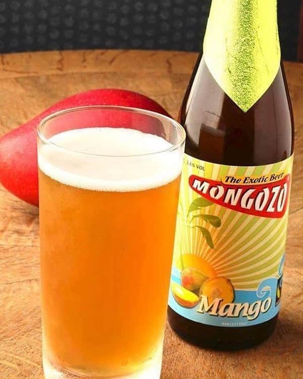 クリオロさんのインスタグラム写真 - (クリオロInstagram)「8月の月替わりビールは…  モンゴゾ・マンゴー  小麦ビールをベースに フェアトレードで輸入された 新鮮なマンゴーを たっぷり使用したベルギービール。  甘くフルーティーな味わいで 普段ビールを飲まない方にも おすすめです。  ご購入はもちろん、 本店のカフェでも お楽しみいただけます！  ランチやスイーツとご一緒に いかがでしょうか。 ぜひお試しください！  #criollo#クリオロ#小竹向原#板橋#洋菓子店#パティスリー#patisserie#ビール#マンゴービール#モンゴゾマンゴー#ビール好き#カフェ#カフェスタグラム#パティシエカメラ部」8月9日 16時32分 - criollo2016