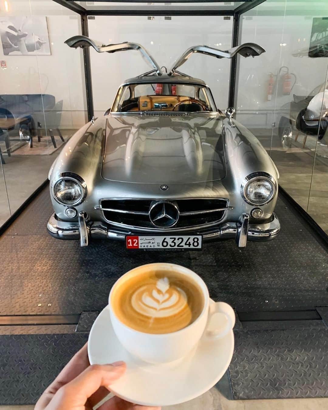 メルセデス・ベンツさんのインスタグラム写真 - (メルセデス・ベンツInstagram)「Coffee with a view! ☕ Photo by @rokenr. . #MercedesBenz #⭐ #300SL #Gullwing #MercedesBenzMuseum #mbfanphoto #coffeewithaview #automotivedesign #styleicon #timelessbeauty #mbcar」8月9日 17時00分 - mercedesbenz