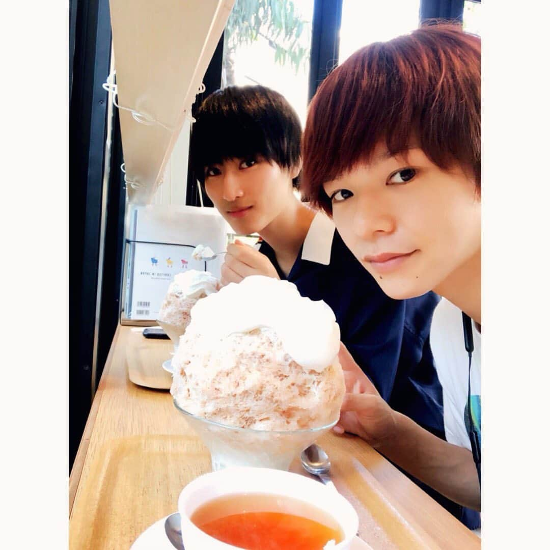 志村玲於さんのインスタグラム写真 - (志村玲於Instagram)「久しぶりに食べたくなった笑笑はやてとぶちかまして来たよう #紅茶 #紅茶好き #紅茶Butler #Ronnefeldt #かき氷 #ぶちかました」8月9日 17時13分 - reoshimura0129