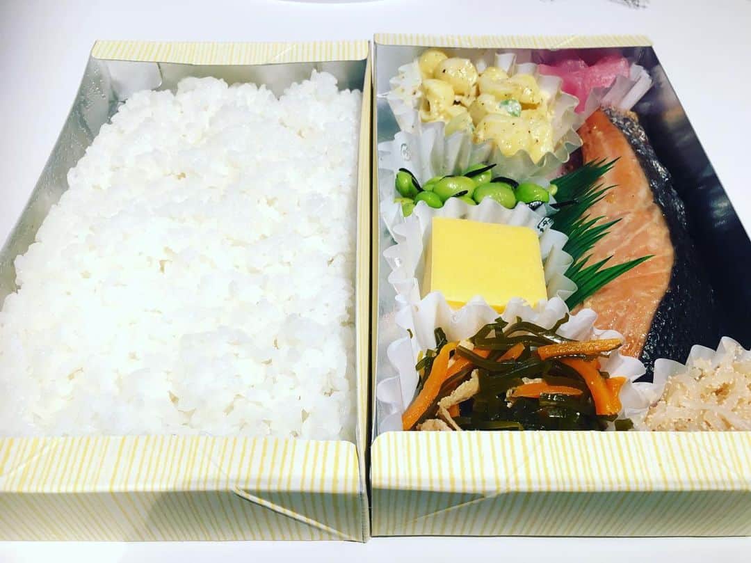 azumiのインスタグラム：「金兵衛のお弁当はいつでもアガる ありがとうございます！ 頑張ります！  #金兵衛」