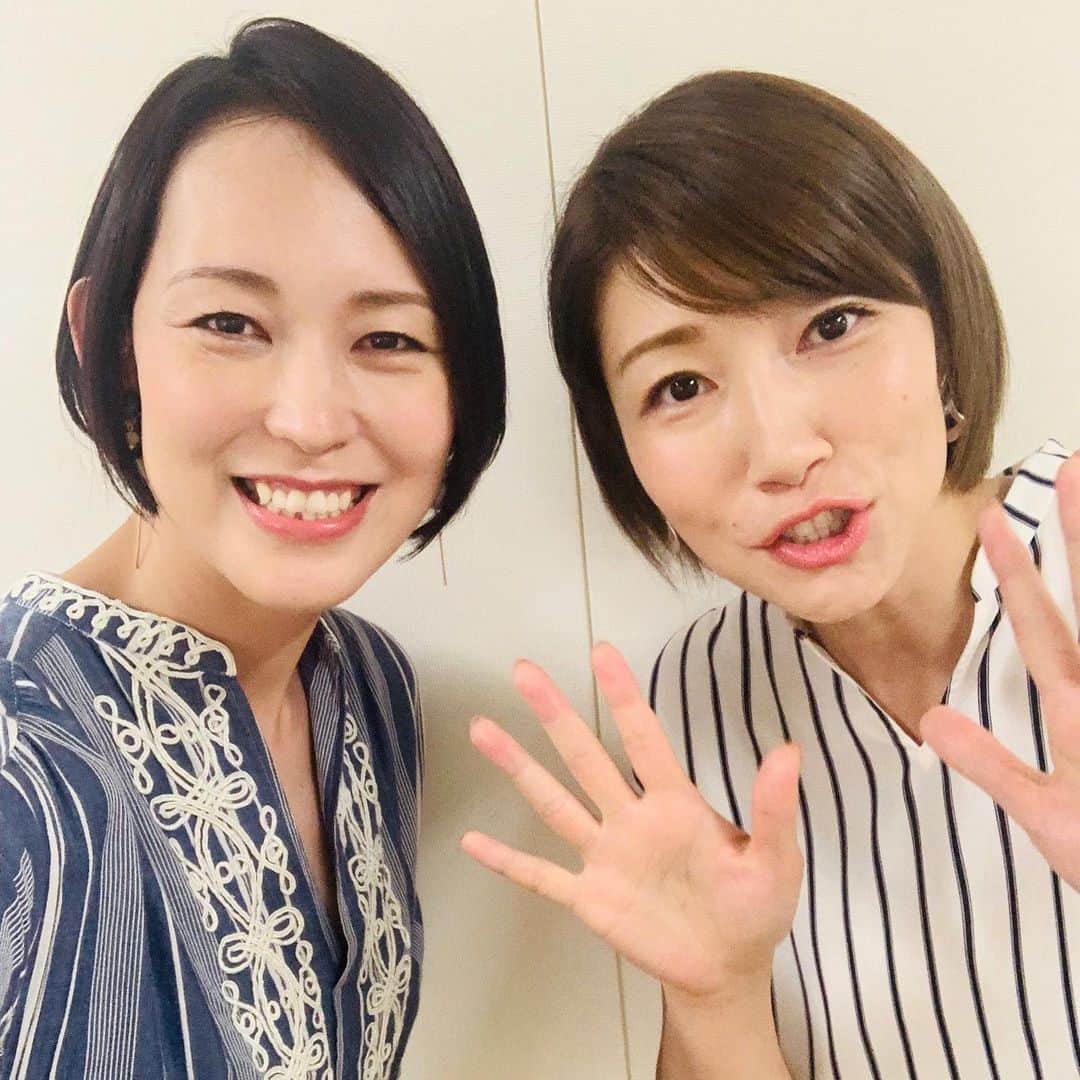 のインスタグラム：「. . 今日はまいこと一緒に収録‼︎ . . いっぱい頭つかって 疲れたーーーー😨💦 . . 詳しくはまたお知らせしますね🏐 . . #フジテレビ #ワールドカップバレー2019  #狩野舞子 #バボちゃん  #saramallika」